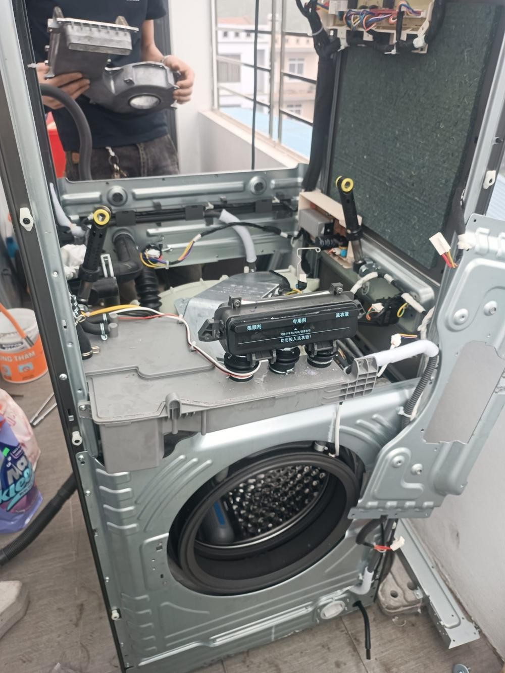 customer satisfied with washing machine repair service