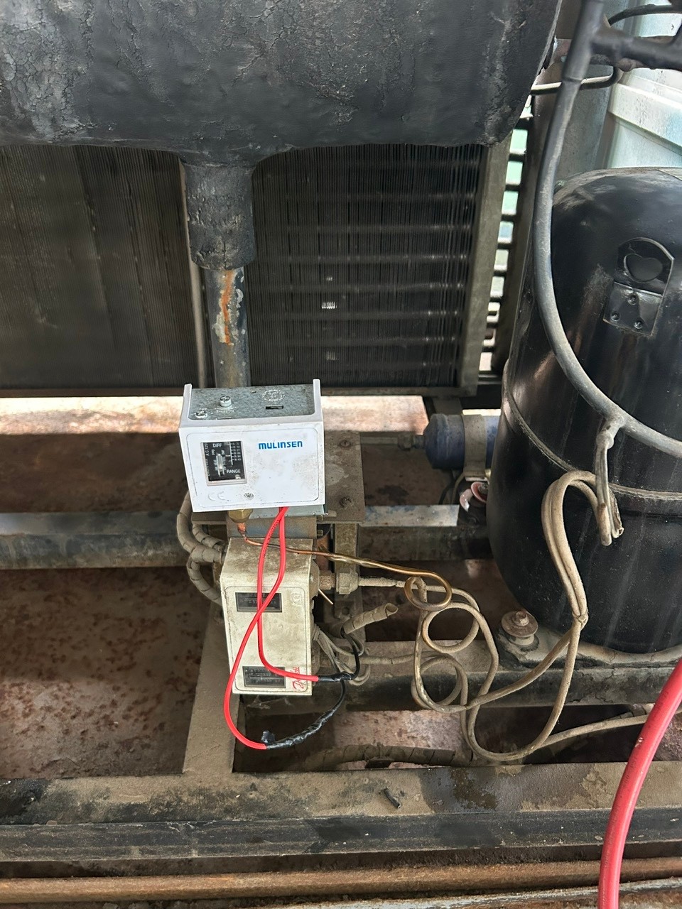 air dryer repair technician