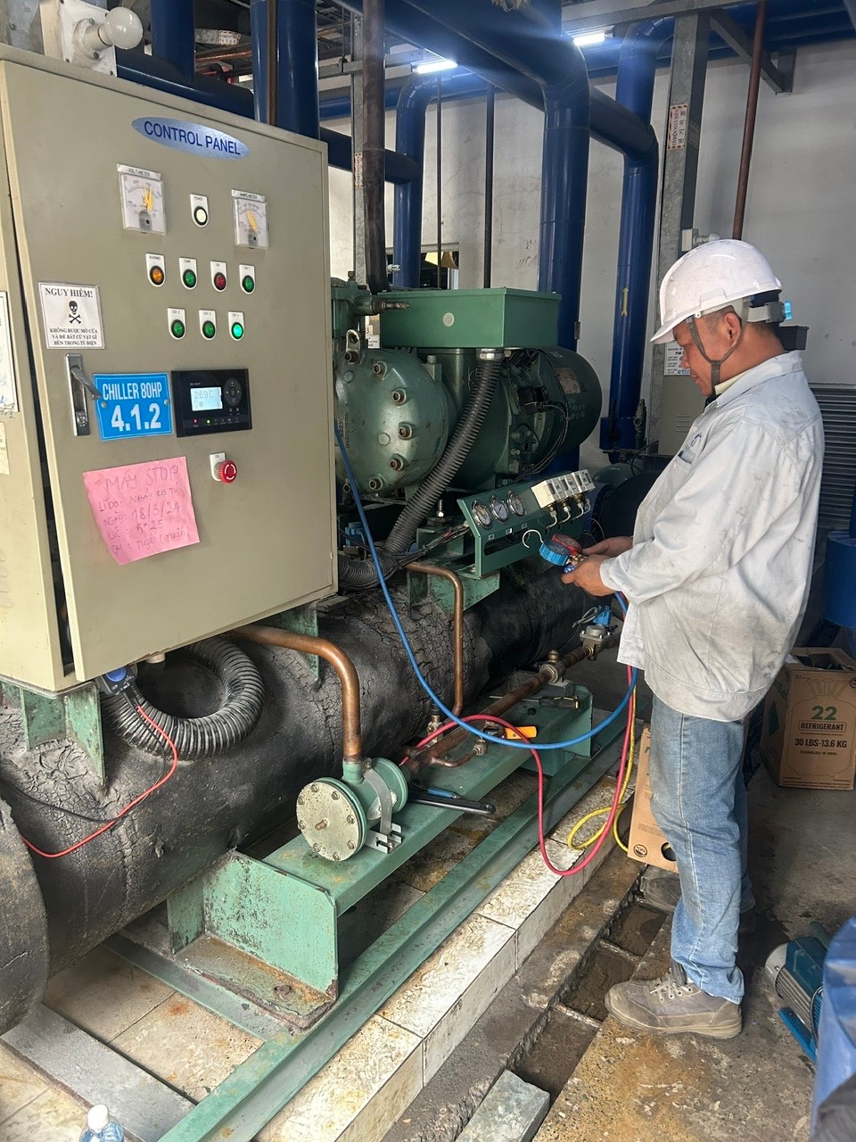 team of chiller technicians