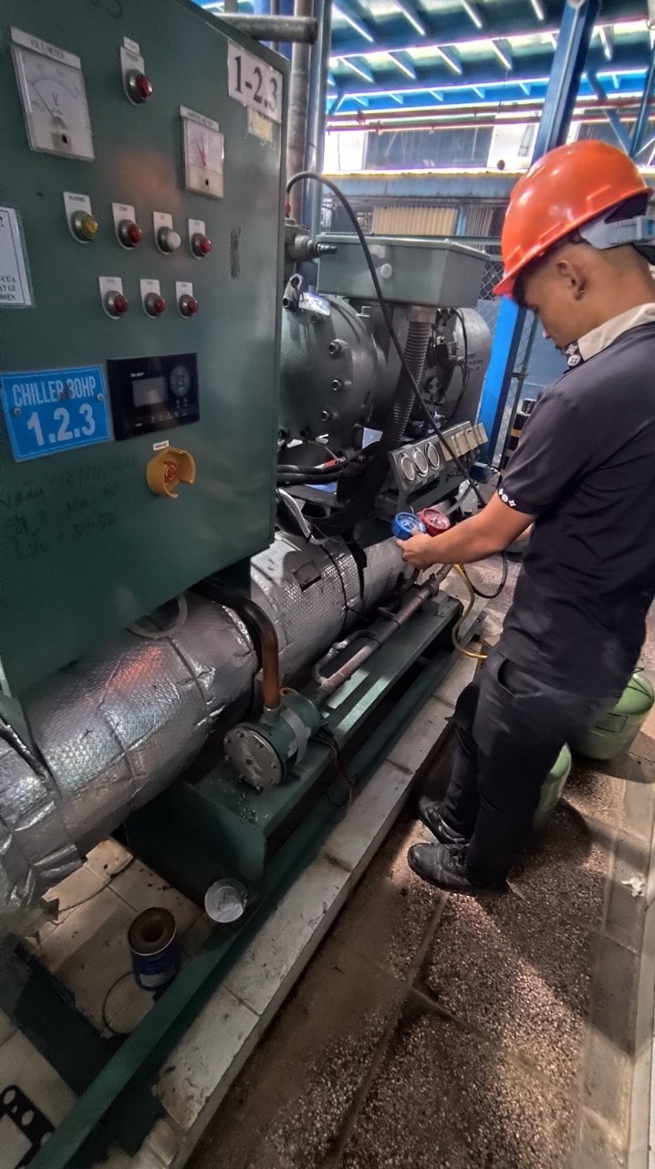 maintenance of industrial air conditioner